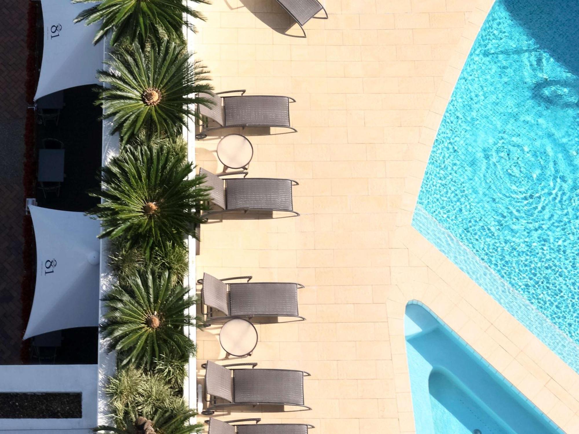 Sofitel Gold Coast Broadbeach Luaran gambar The pool at the hotel