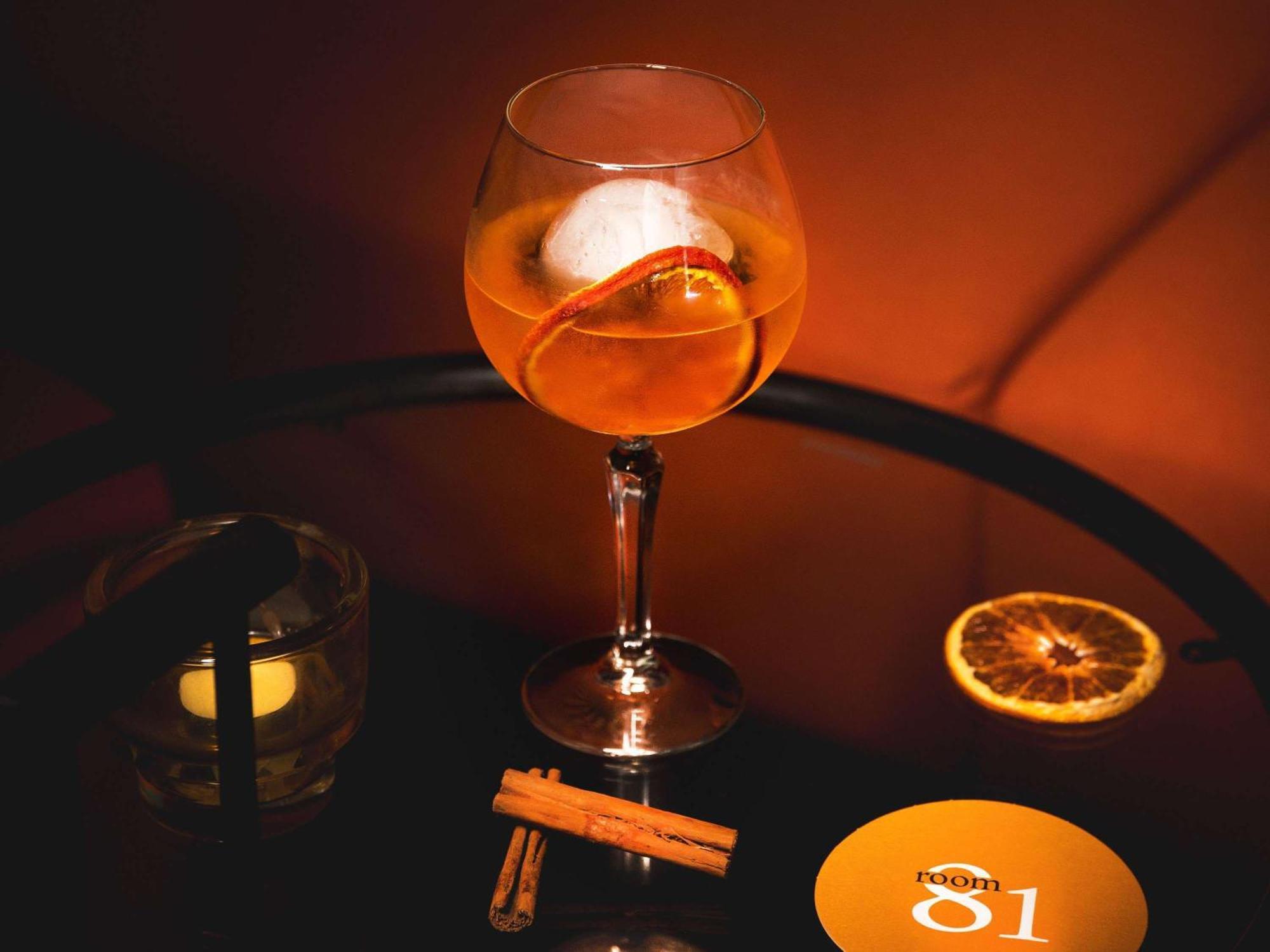 Sofitel Gold Coast Broadbeach Luaran gambar A glass of vermouth