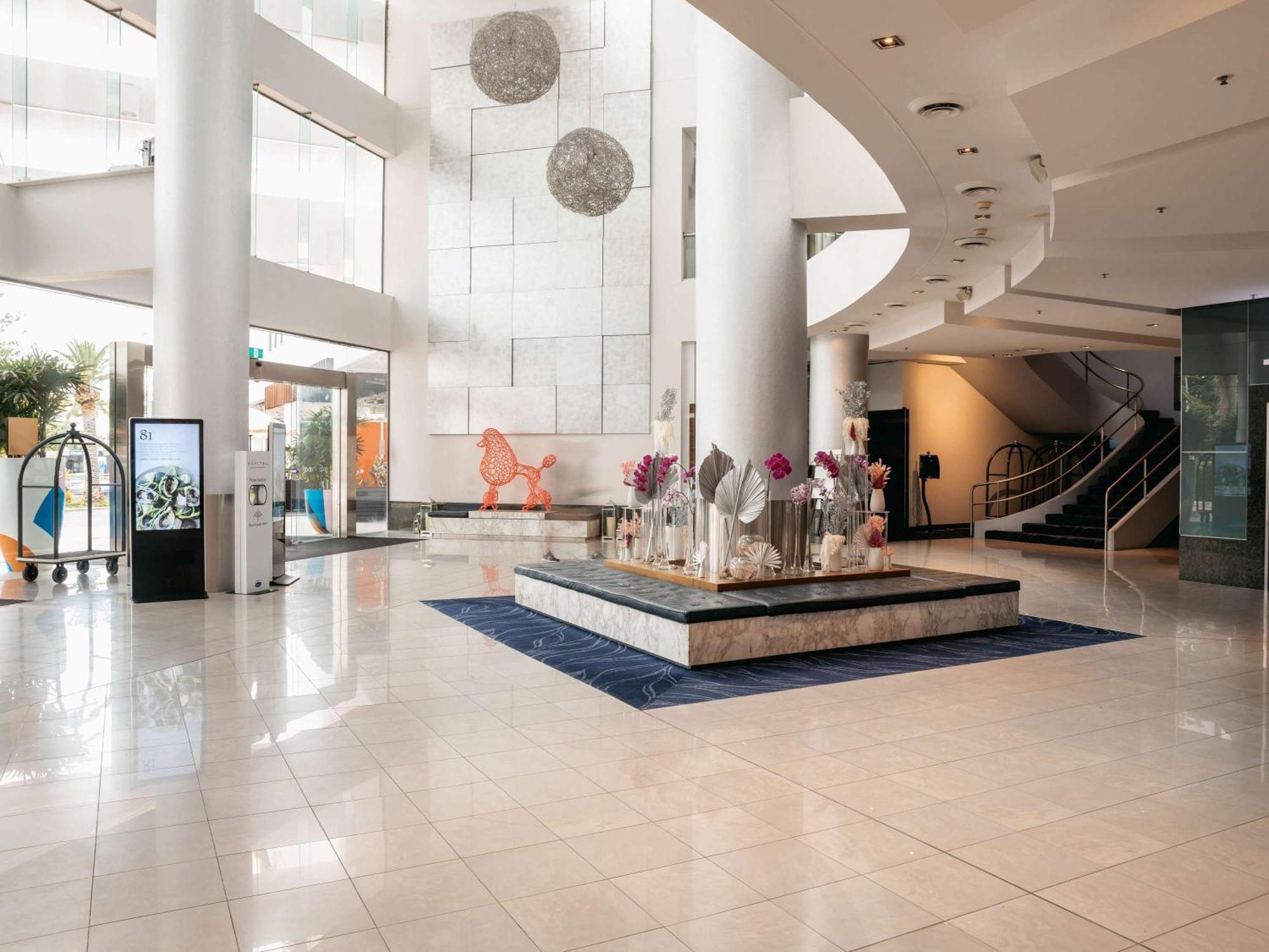 Sofitel Gold Coast Broadbeach Luaran gambar Lobby